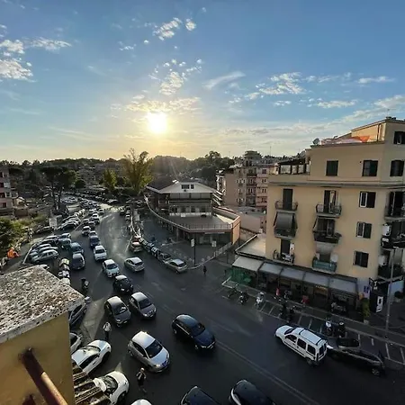 Battistini 66 Apartment, Near Vatican * Rom