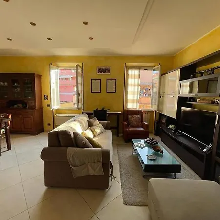 Battistini 66 Apartment, Near Vatican *